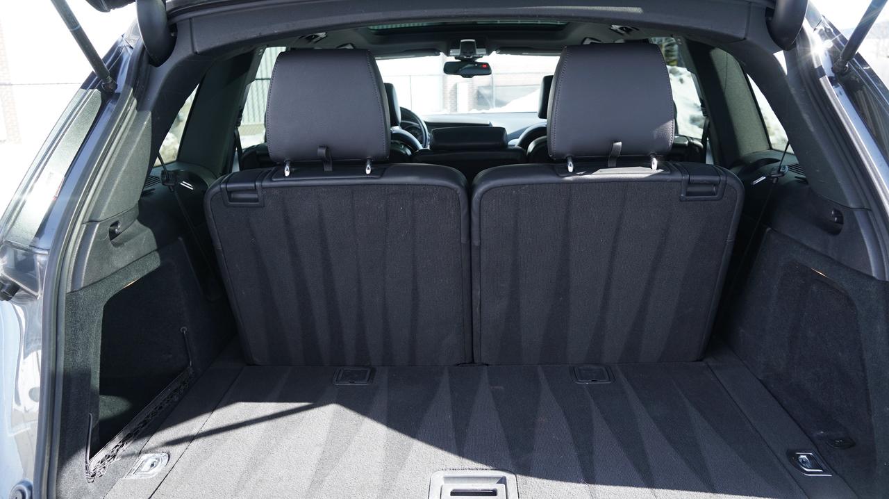 2015 Audi Q7 quattro 3.0L TDI Vorsprung Edition S-LINE 3rd ROW Photo