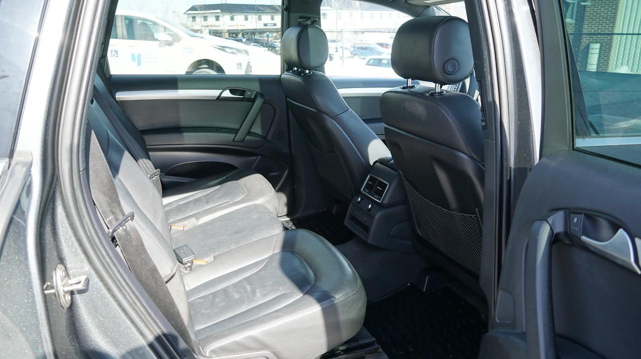 2015 Audi Q7 quattro 3.0L TDI Vorsprung Edition S-LINE 3rd ROW Photo