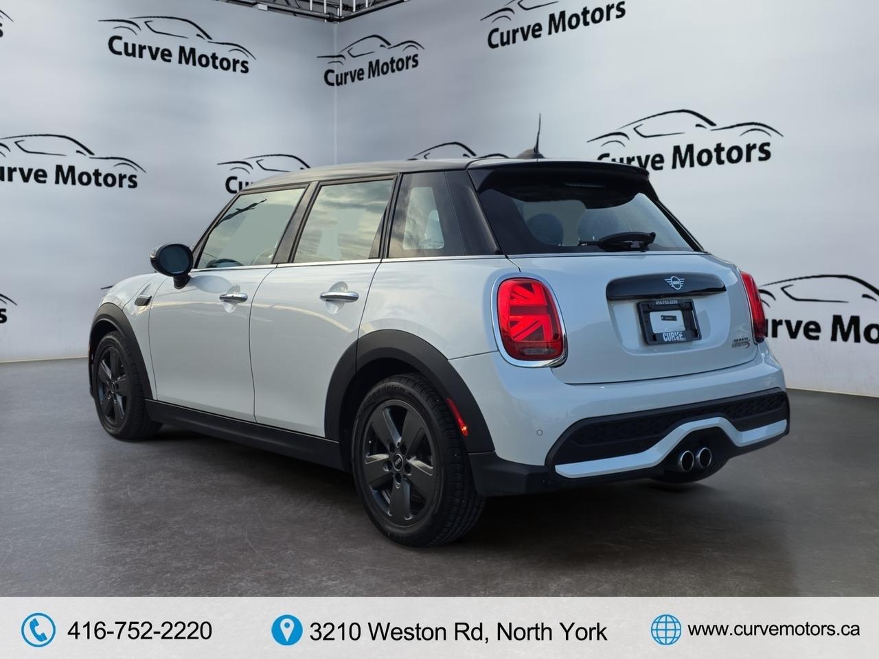 2024 MINI 5 Door Cooper S * NO ACCIDENTS / NAVI / PANORAMIC / CARPL Photo