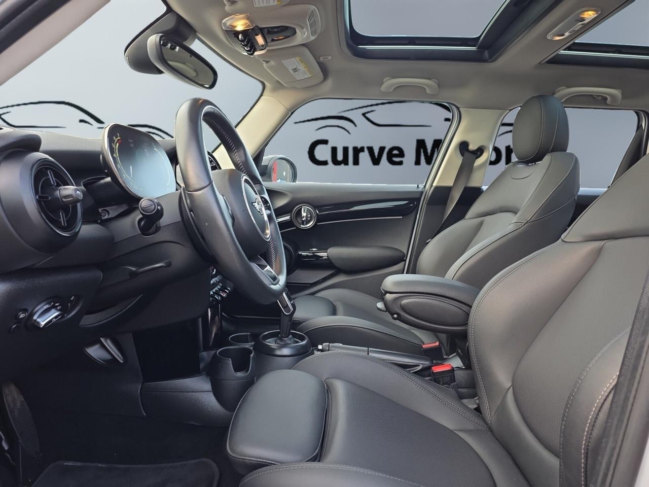 2024 MINI 5 Door Cooper S * NO ACCIDENTS / NAVI / PANORAMIC / CARPL Photo
