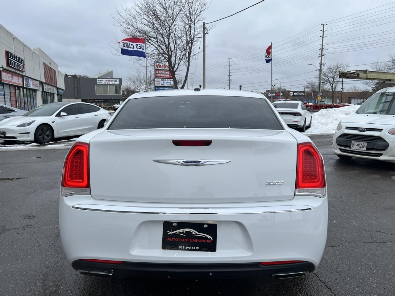 2015 Chrysler 300 C   Leather   Pano Roof   Alloys Photo