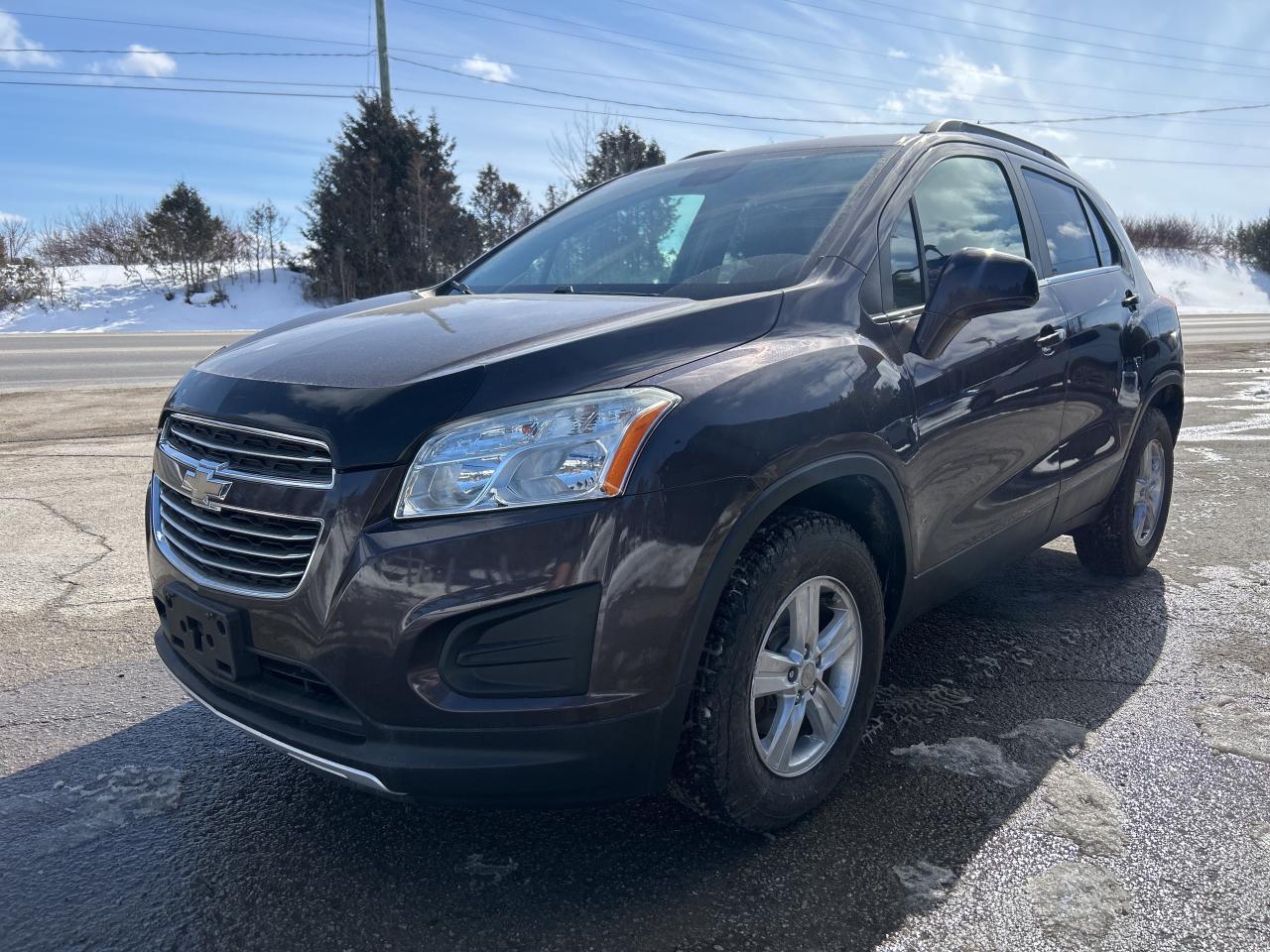 2016 Chevrolet Trax LT, Bluetooth, Back Up Cam, Remote Start Photo0