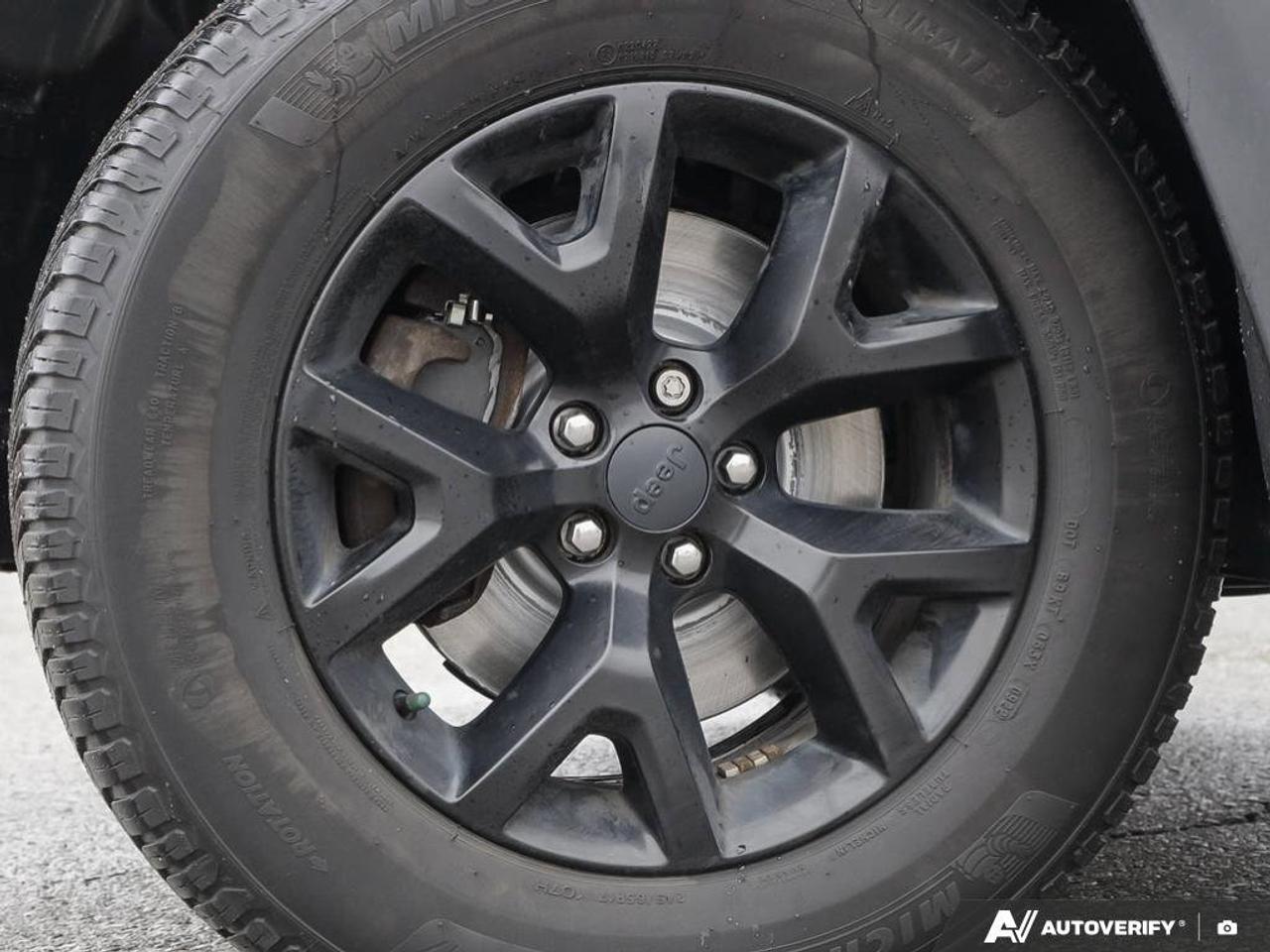 2017 Jeep Cherokee Trailhawk Photo