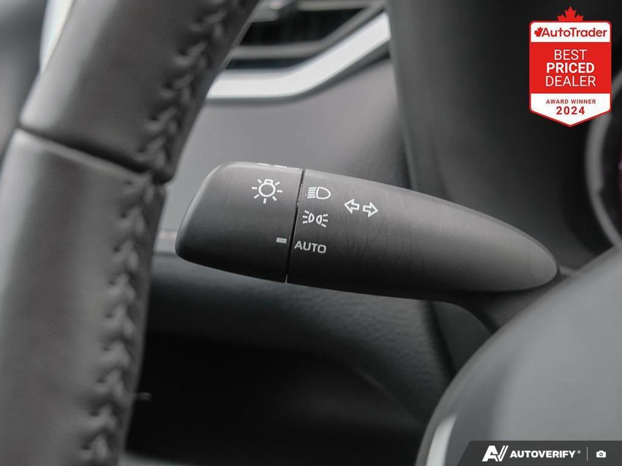 2025 Toyota RAV4 XLE 4dr All-wheel Drive Photo