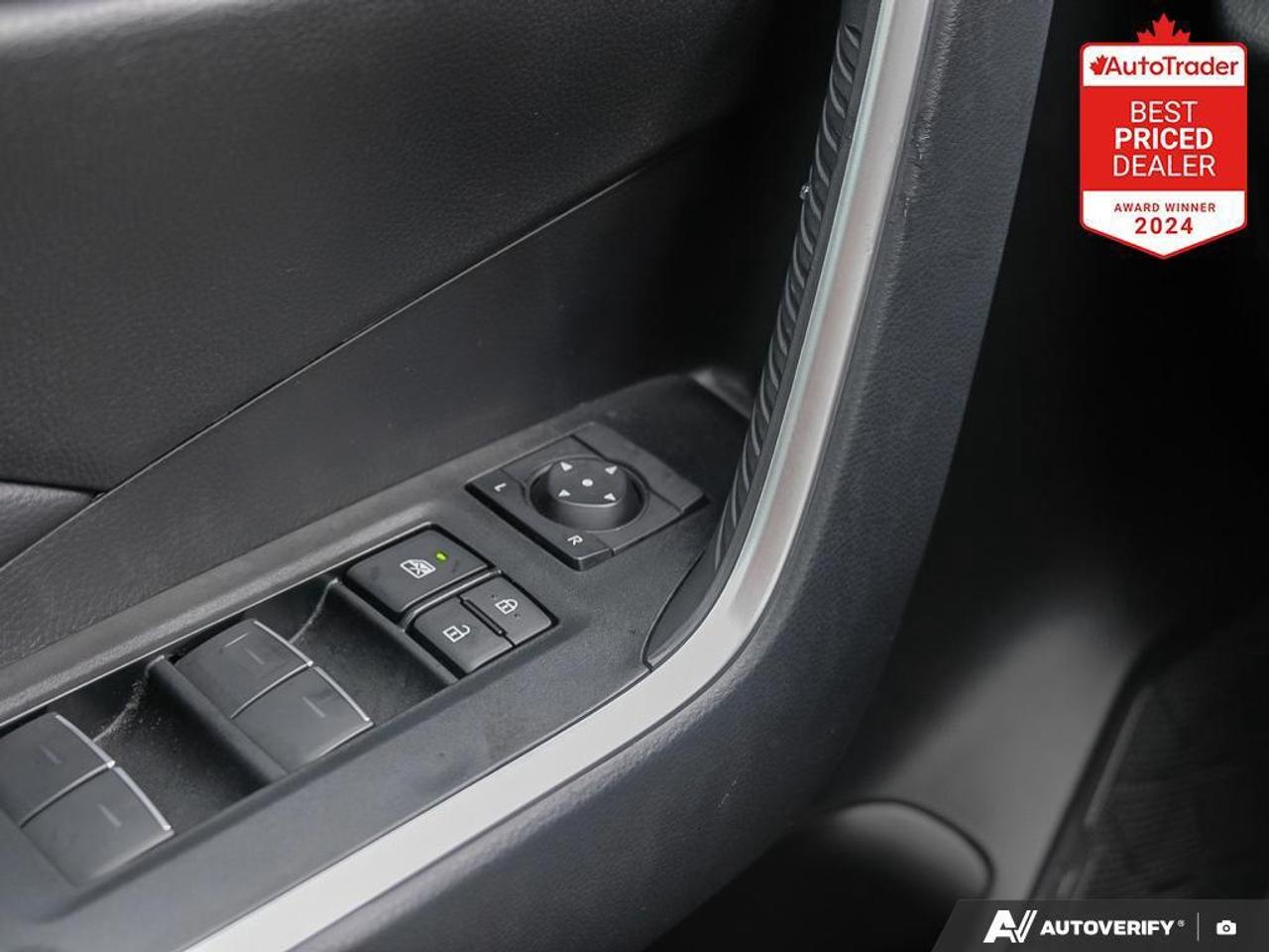 2025 Toyota RAV4 XLE 4dr All-wheel Drive Photo