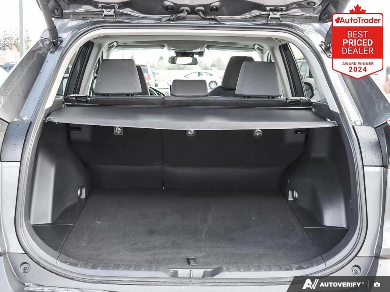 2025 Toyota RAV4 XLE 4dr All-wheel Drive Photo