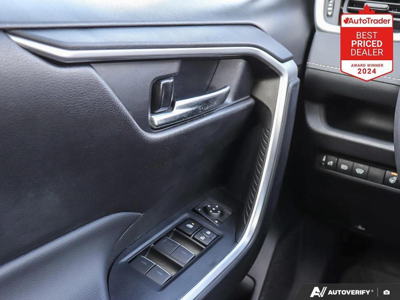 2025 Toyota RAV4 XLE 4dr All-wheel Drive Photo