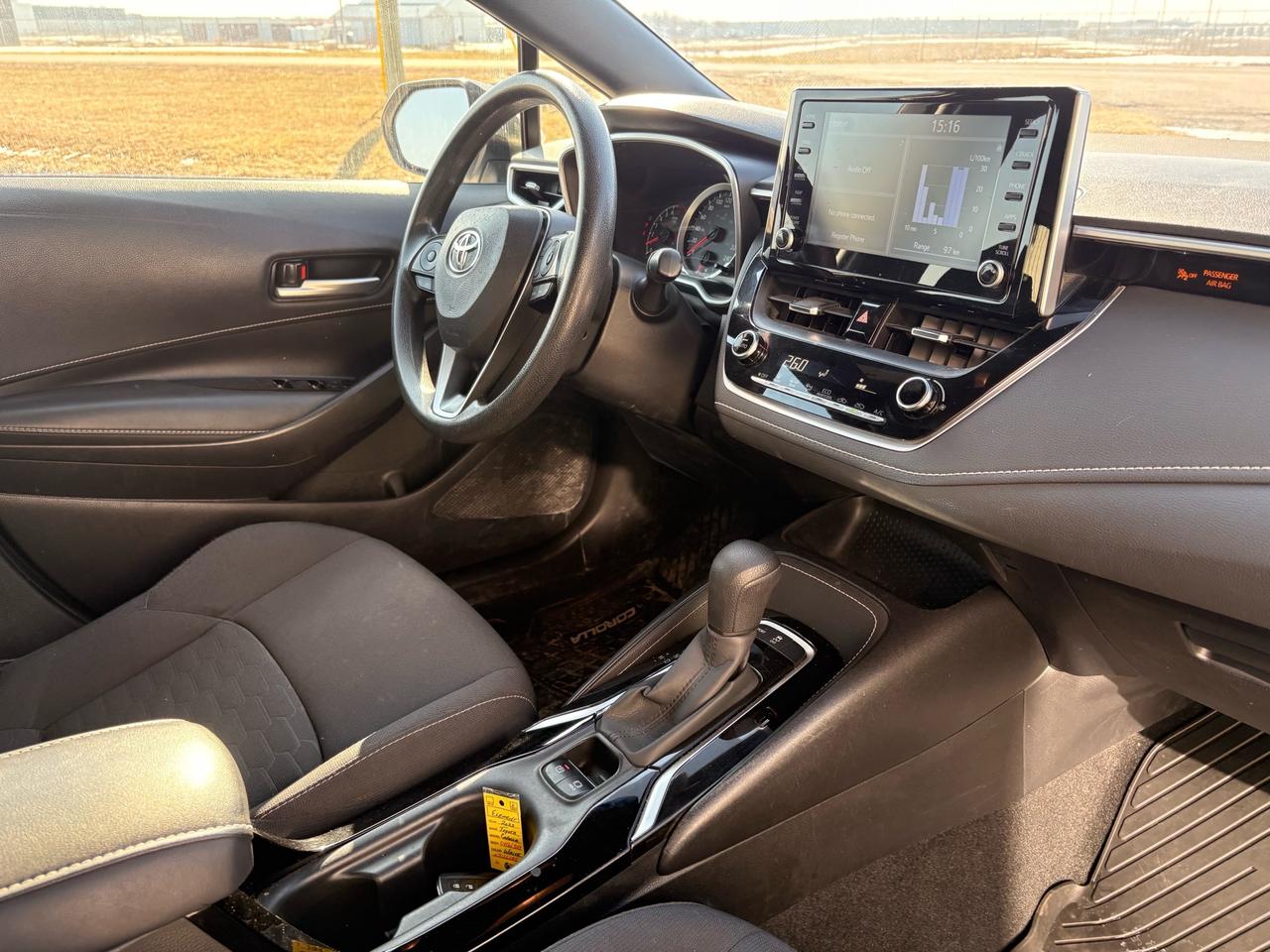2022 Toyota Corolla Hatchback SE, CVT, Rare Hatchback, Apple Carplay Photo