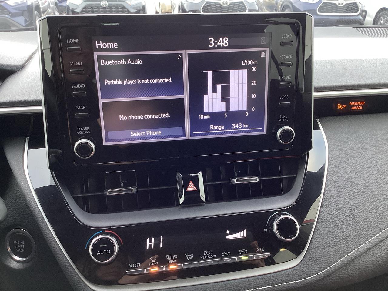 2022 Toyota Corolla Hatchback SE Photo