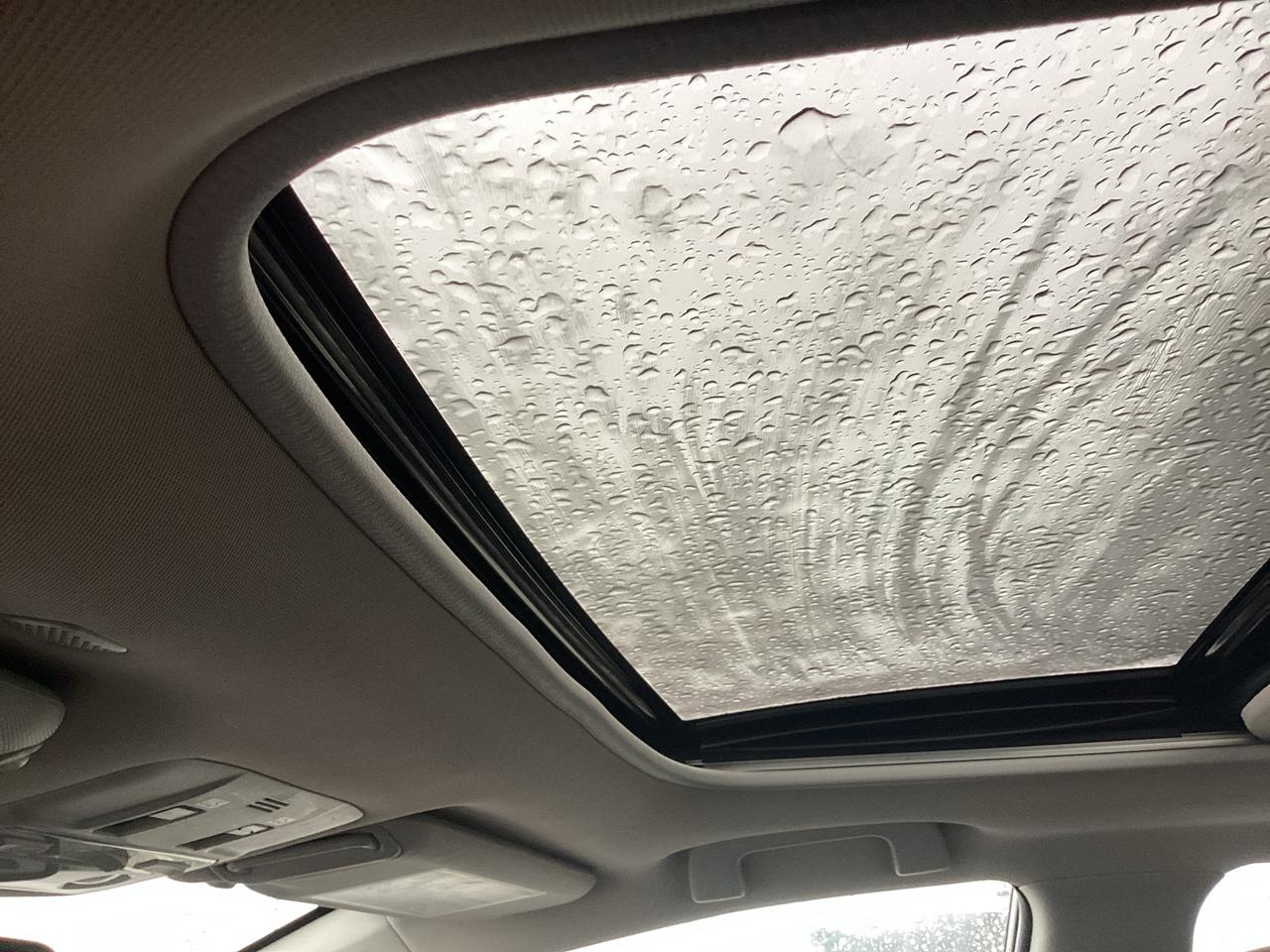 2019 Toyota Corolla XSE Photo2