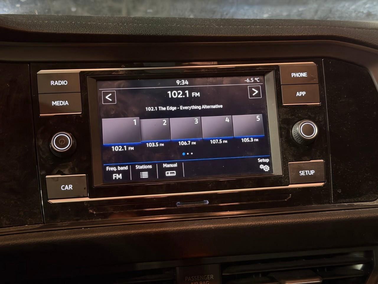 2019 Volkswagen Jetta ComfortlineONE-OWNER, FWD, AUTO, HTD SEATS, CARPLA Photo