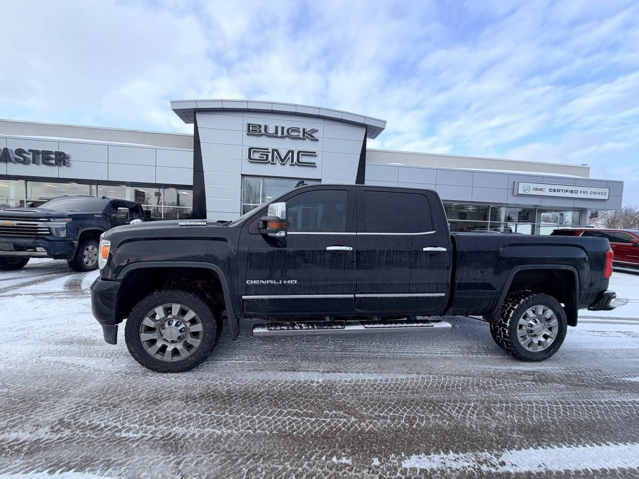 2019 GMC SIERRA 2500HD DenaliDENALI, 6.6L V8 DURAMAX, ALLOYS, LEATHER, CE Photo2