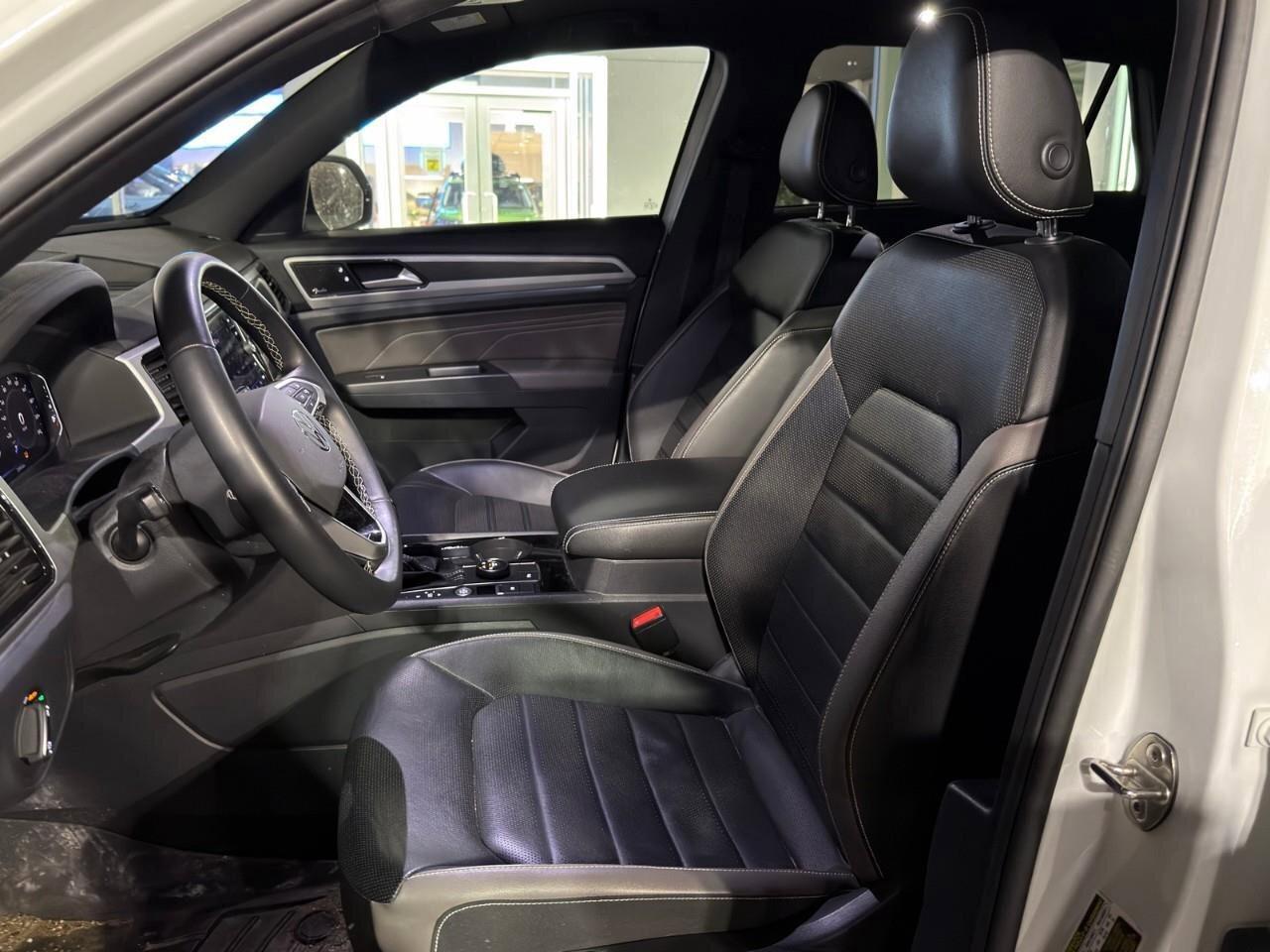 2022 Volkswagen Atlas Cross Sport HighlineAWD, VR6, SUNROOF, NAVIGATION, CARPLAY, HT Photo