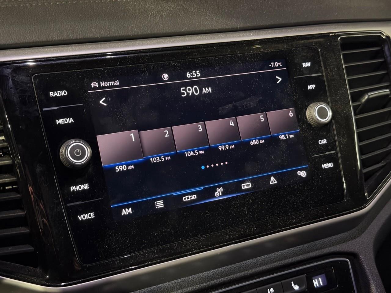 2022 Volkswagen Atlas Cross Sport HighlineAWD, VR6, SUNROOF, NAVIGATION, CARPLAY, HT Photo