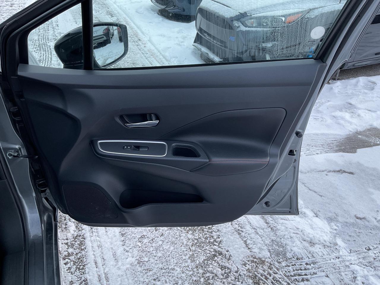 2024 Nissan Versa SR 4DR SEDAN Photo