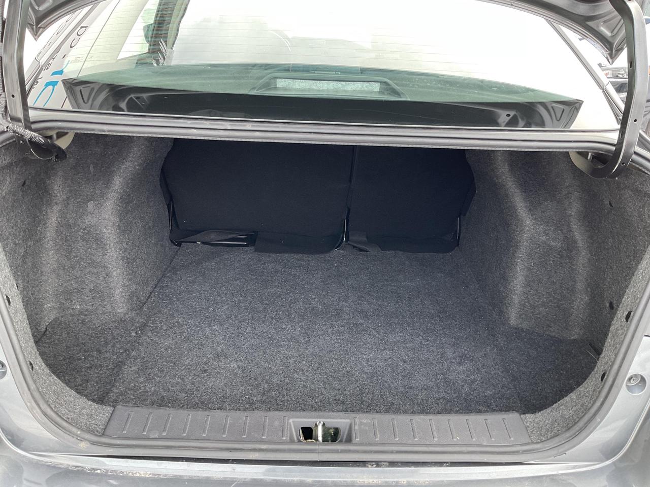 2024 Nissan Versa SR 4DR SEDAN Photo