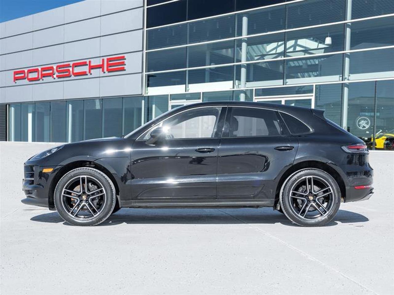 2021 Porsche Macan AWD Premium Pkg 20 Macan Turbo Wheels in High Glos Photo