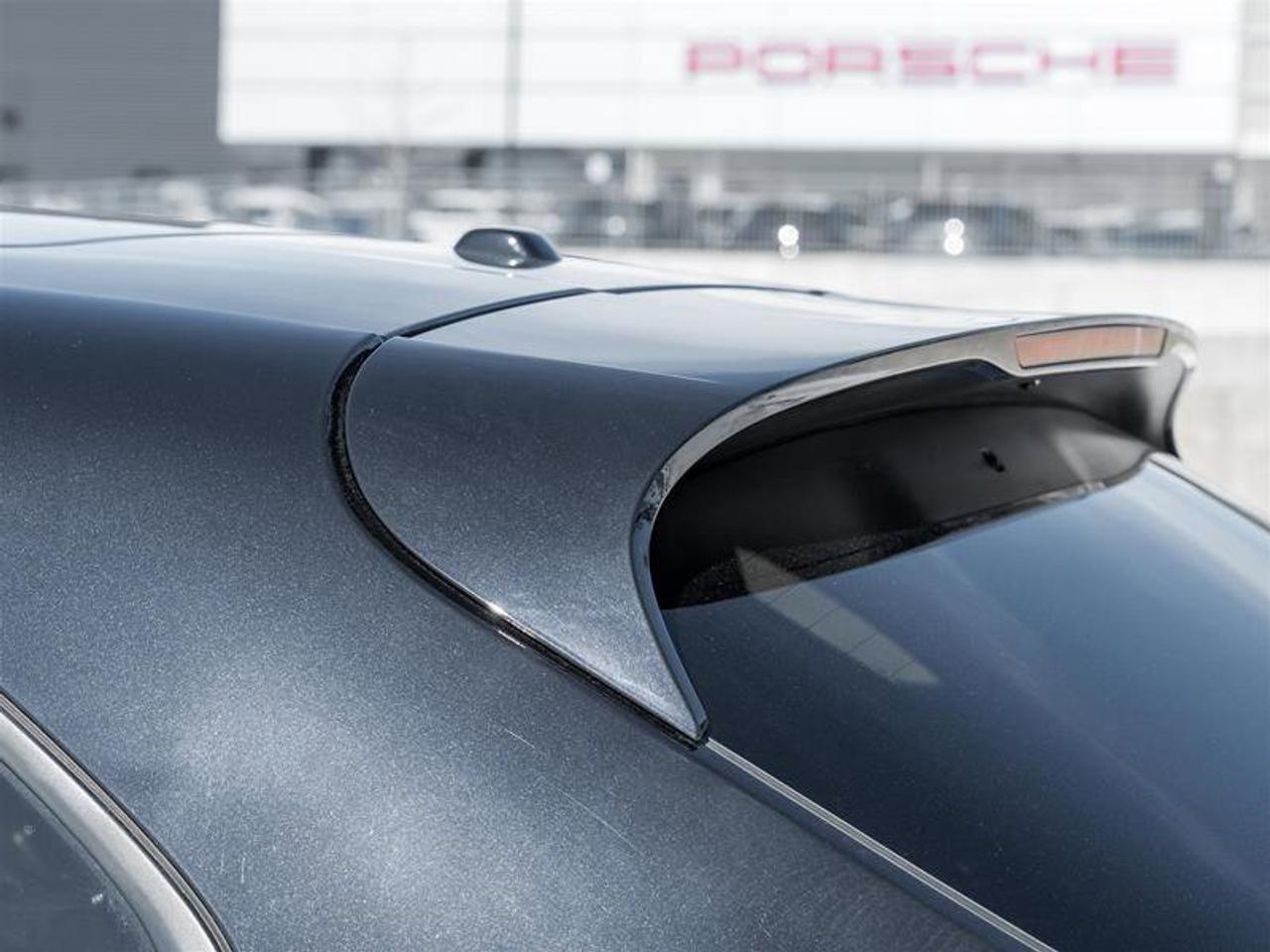 2021 Porsche Macan AWD Premium Pkg 20 Macan Turbo Wheels in High Glos Photo