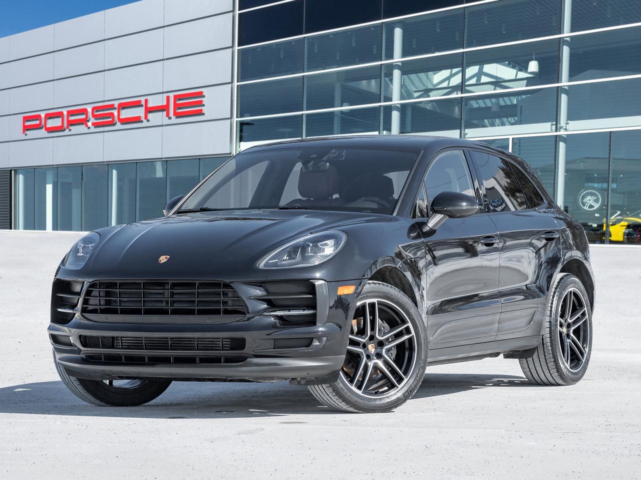 2021 Porsche Macan AWD Premium Pkg 20 Macan Turbo Wheels in High Glos Photo