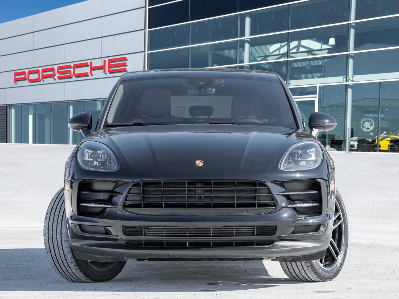 2021 Porsche Macan AWD Premium Pkg 20 Macan Turbo Wheels in High Glos Photo