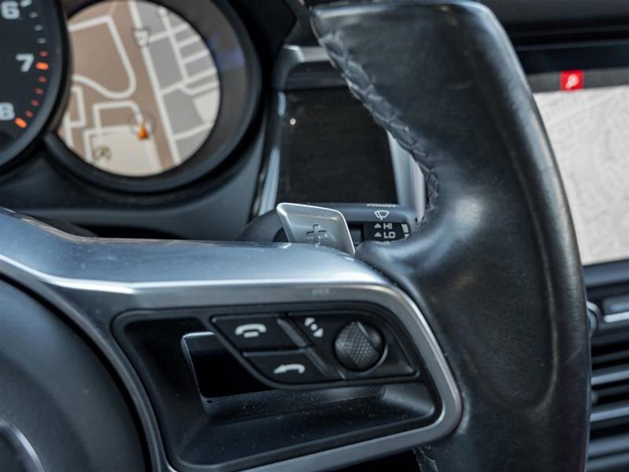 2021 Porsche Macan AWD Premium Pkg 20 Macan Turbo Wheels in High Glos Photo