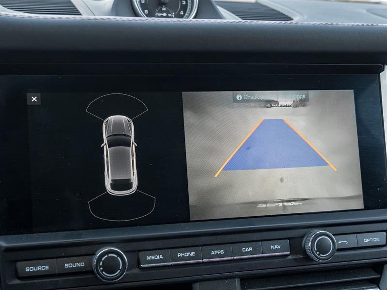 2021 Porsche Macan AWD Premium Pkg 20 Macan Turbo Wheels in High Glos Photo