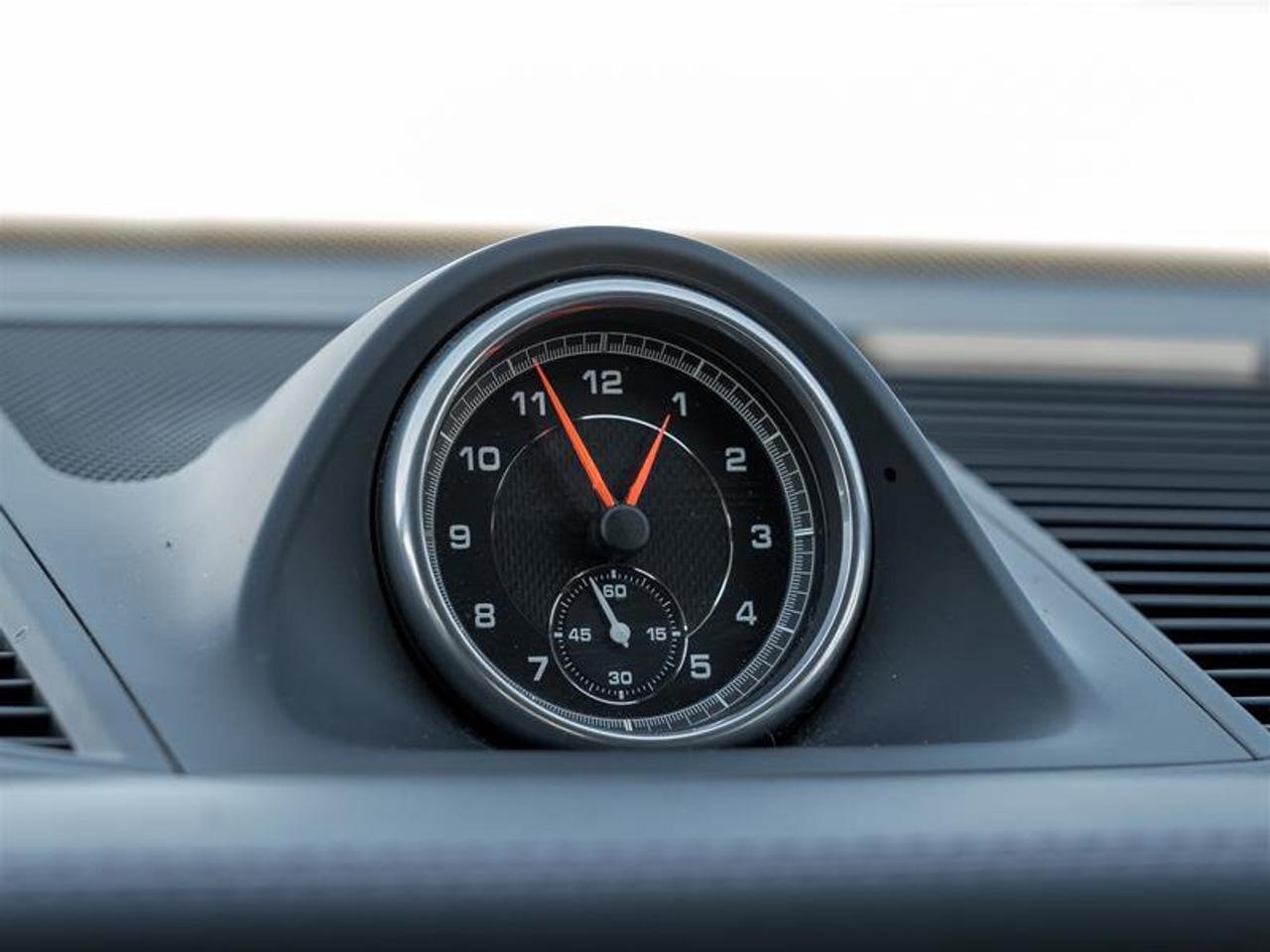 2021 Porsche Macan AWD Premium Pkg 20 Macan Turbo Wheels in High Glos Photo