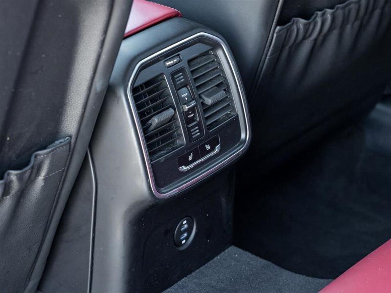 2021 Porsche Macan AWD Premium Pkg 20 Macan Turbo Wheels in High Glos Photo