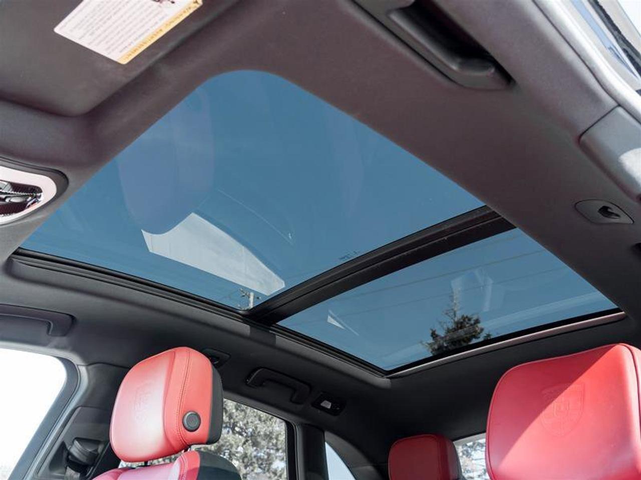 2021 Porsche Macan AWD Premium Pkg 20 Macan Turbo Wheels in High Glos Photo