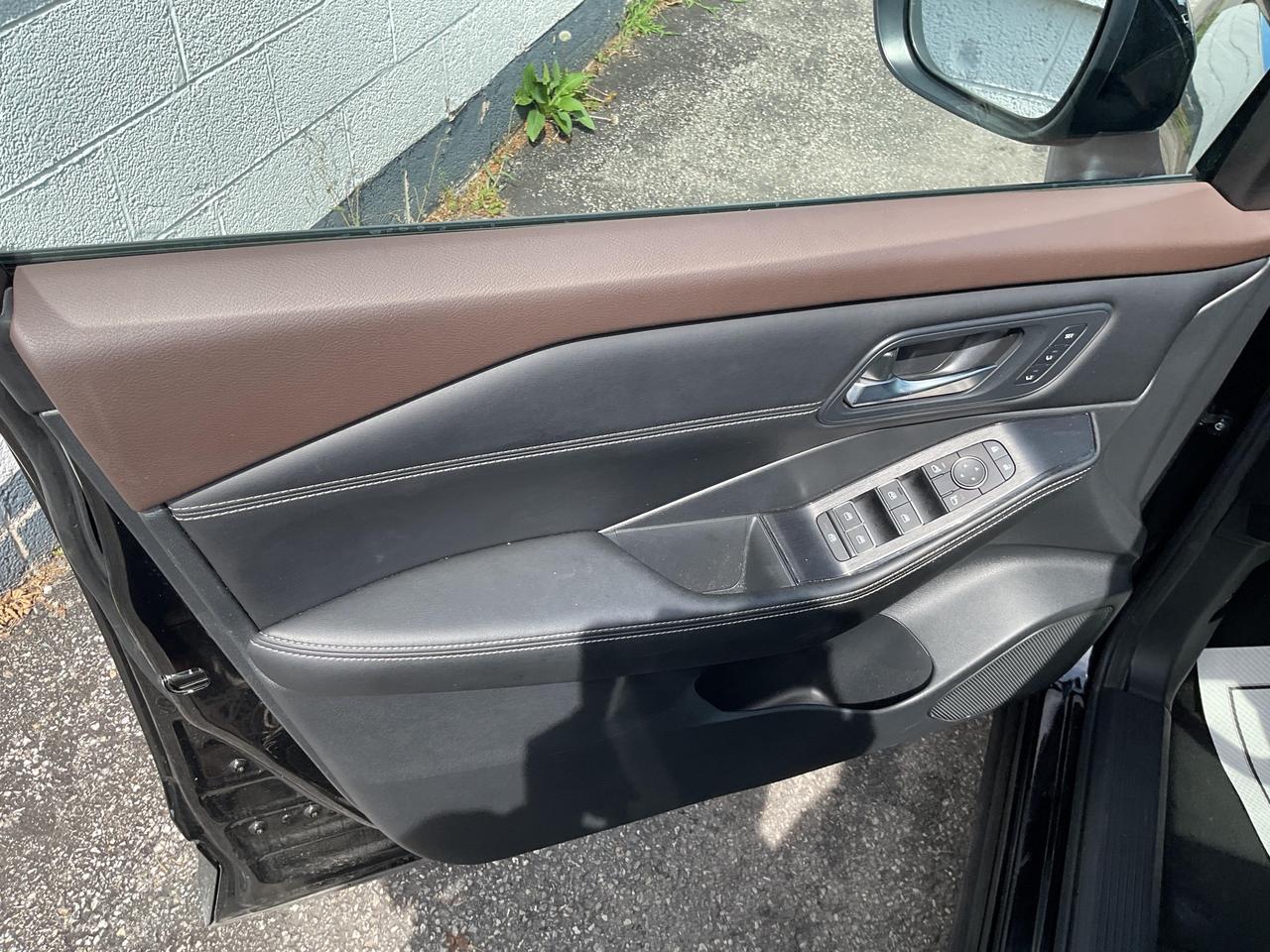 2023 Nissan Rogue SL 4dr All-Wheel Drive Sport Utility Photo