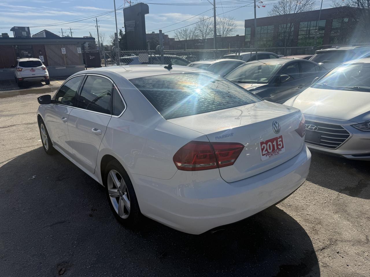 2015 Volkswagen Passat *** 3 YEAR WARRANTY INCLUDED *** Photo3