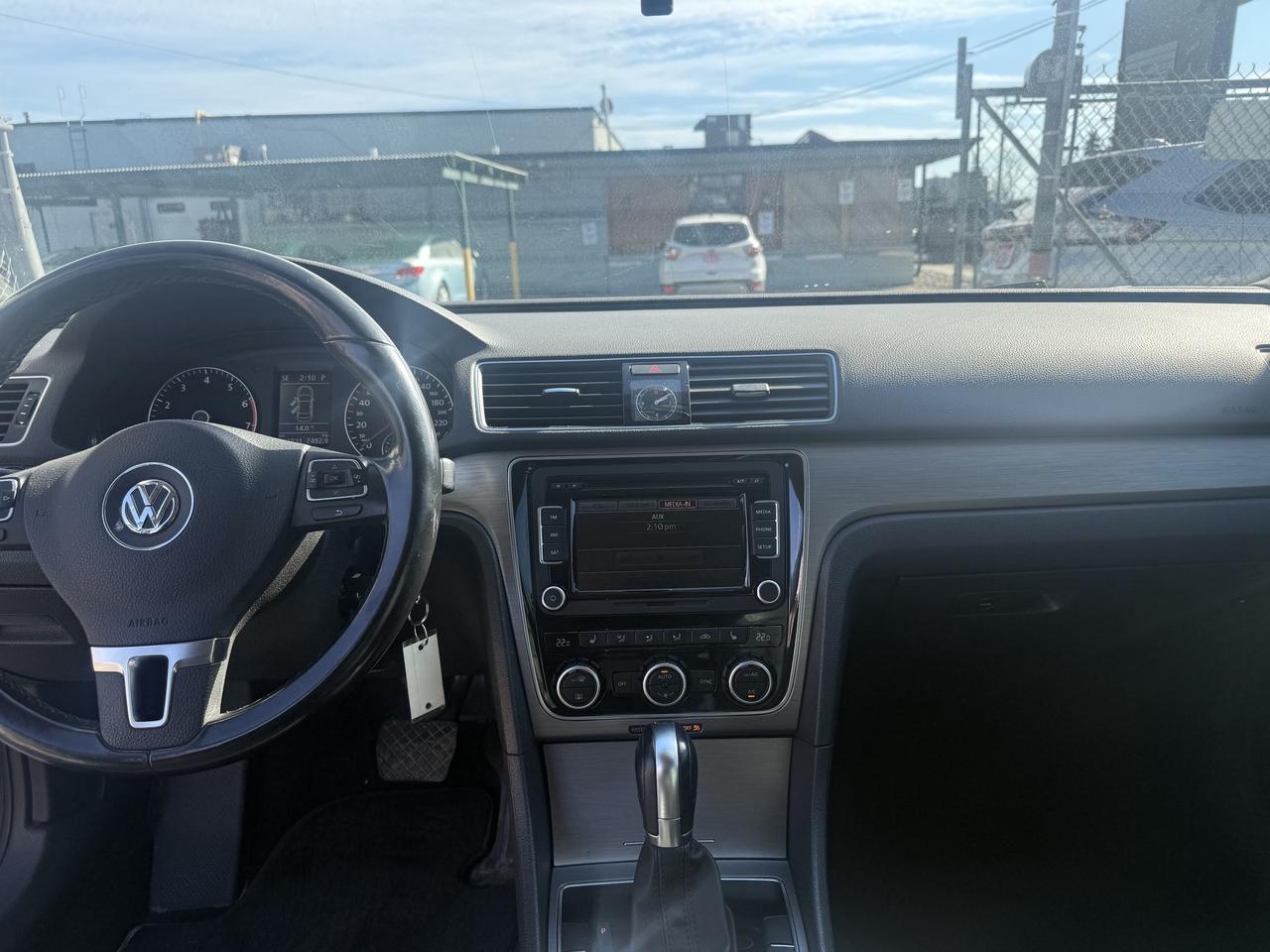 2015 Volkswagen Passat *** 3 YEAR WARRANTY INCLUDED *** Photo