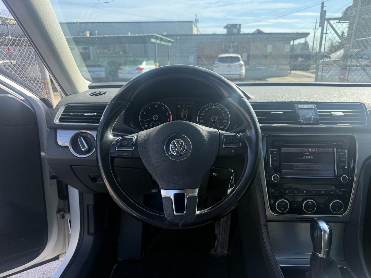 2015 Volkswagen Passat *** 3 YEAR WARRANTY INCLUDED *** Photo