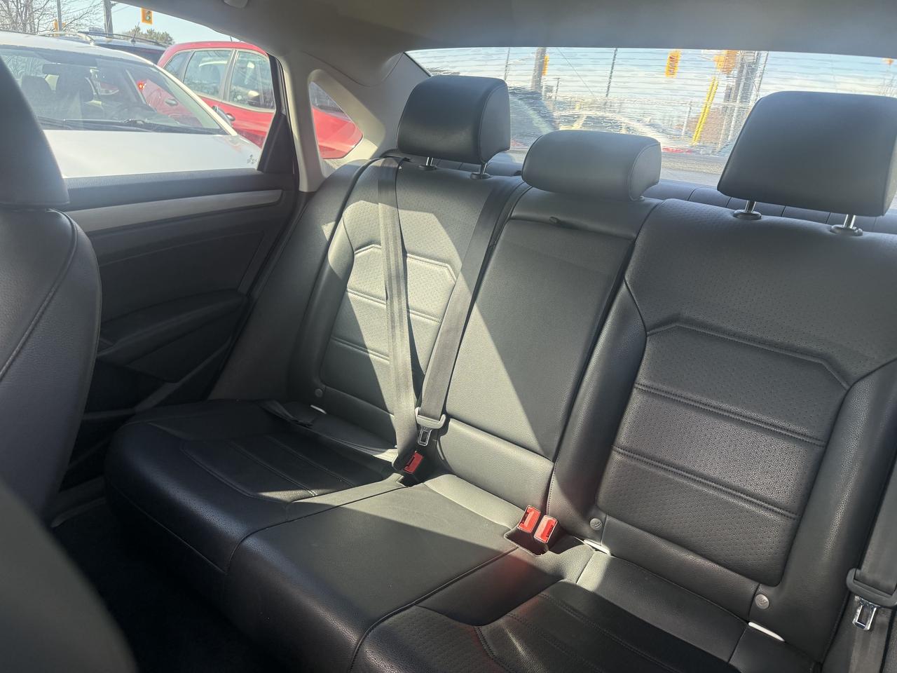 2015 Volkswagen Passat *** 3 YEAR WARRANTY INCLUDED *** Photo