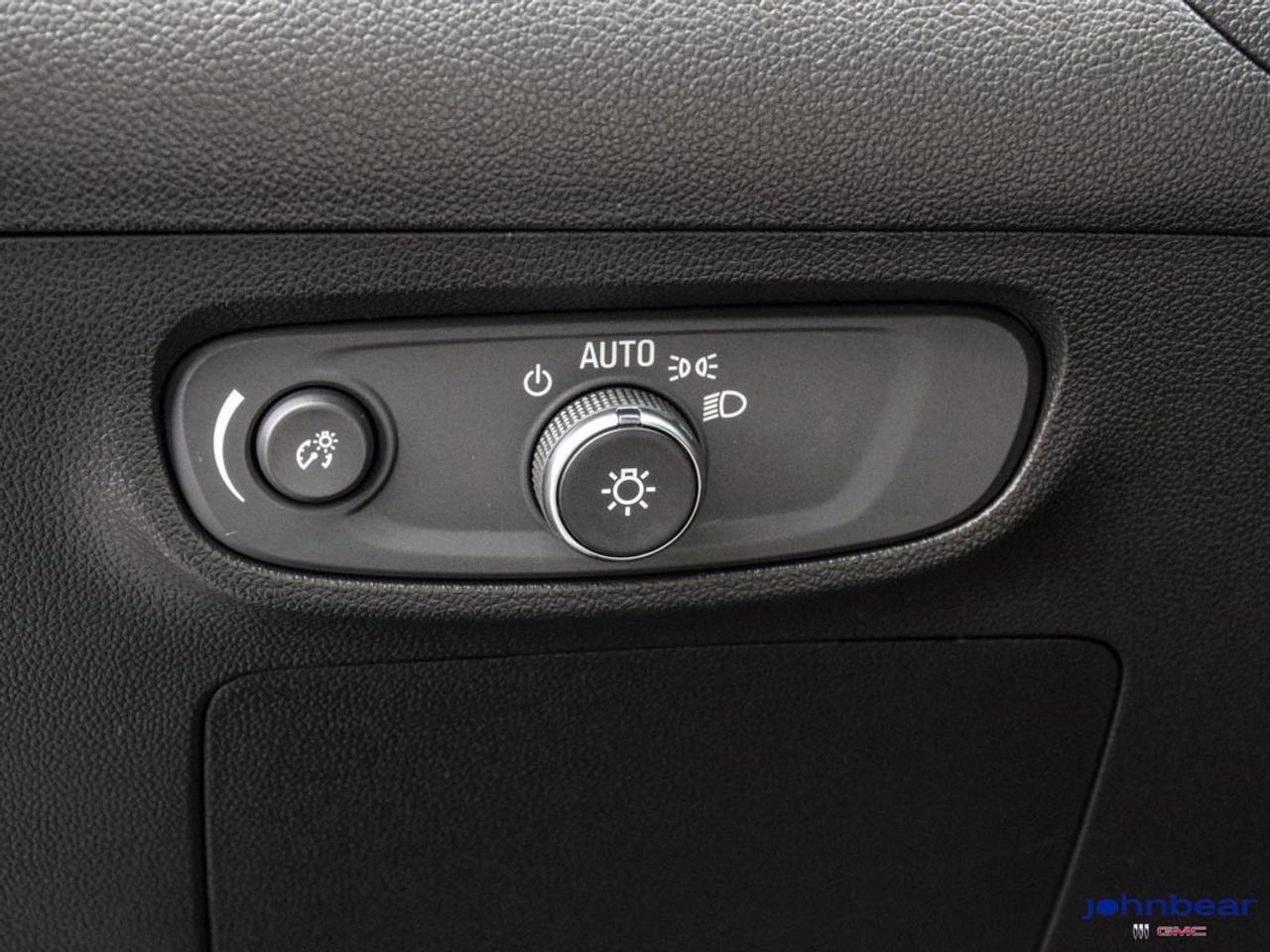 2024 Buick Encore GX Avenir Photo