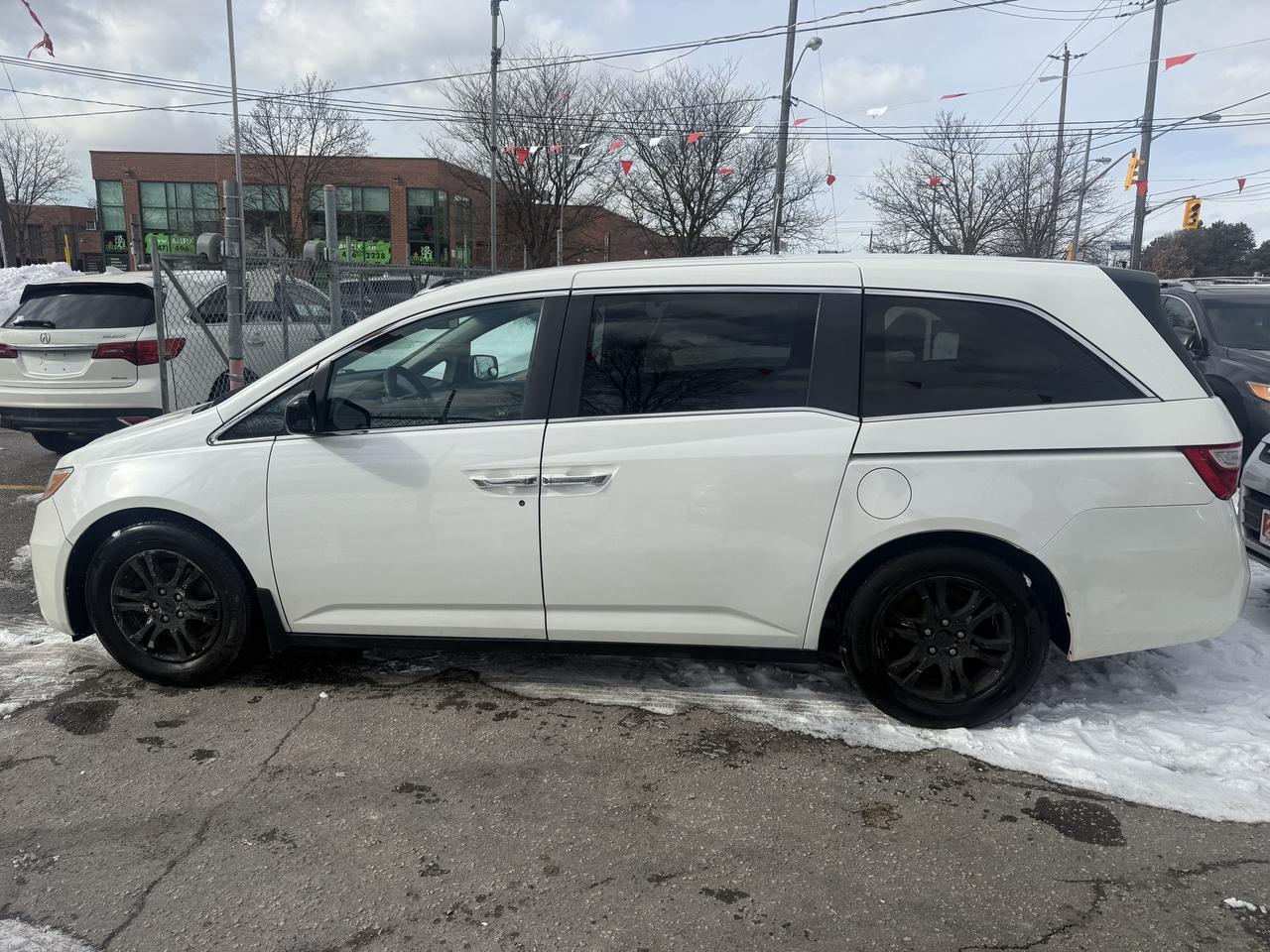 2012 Honda Odyssey *** 3 YEAR WARRANTY INCLUDED *** Photo