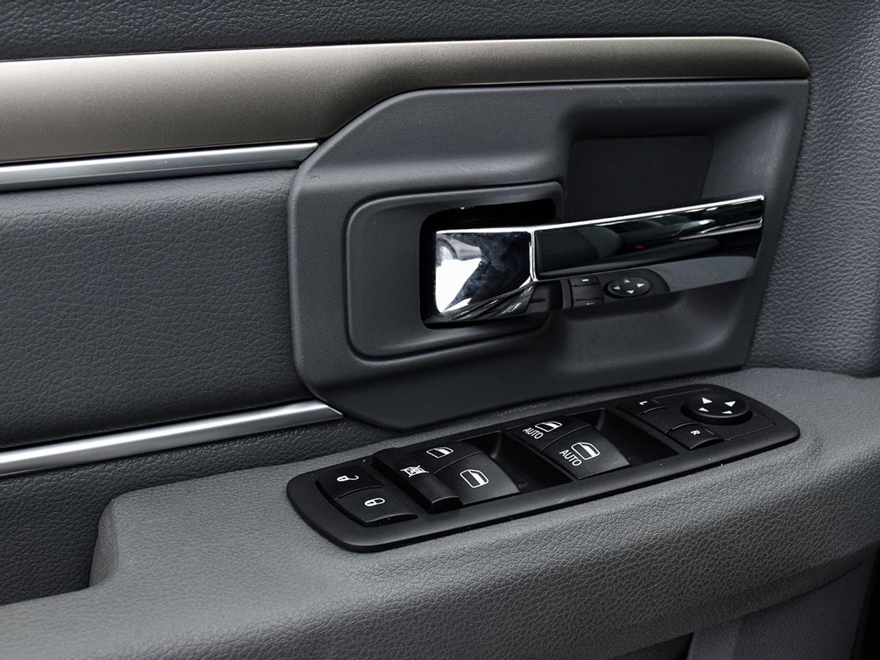 2020 RAM 1500 Classic WARLOCK   HEATED SEATS & WHEEL   REMOTE START   HE Photo