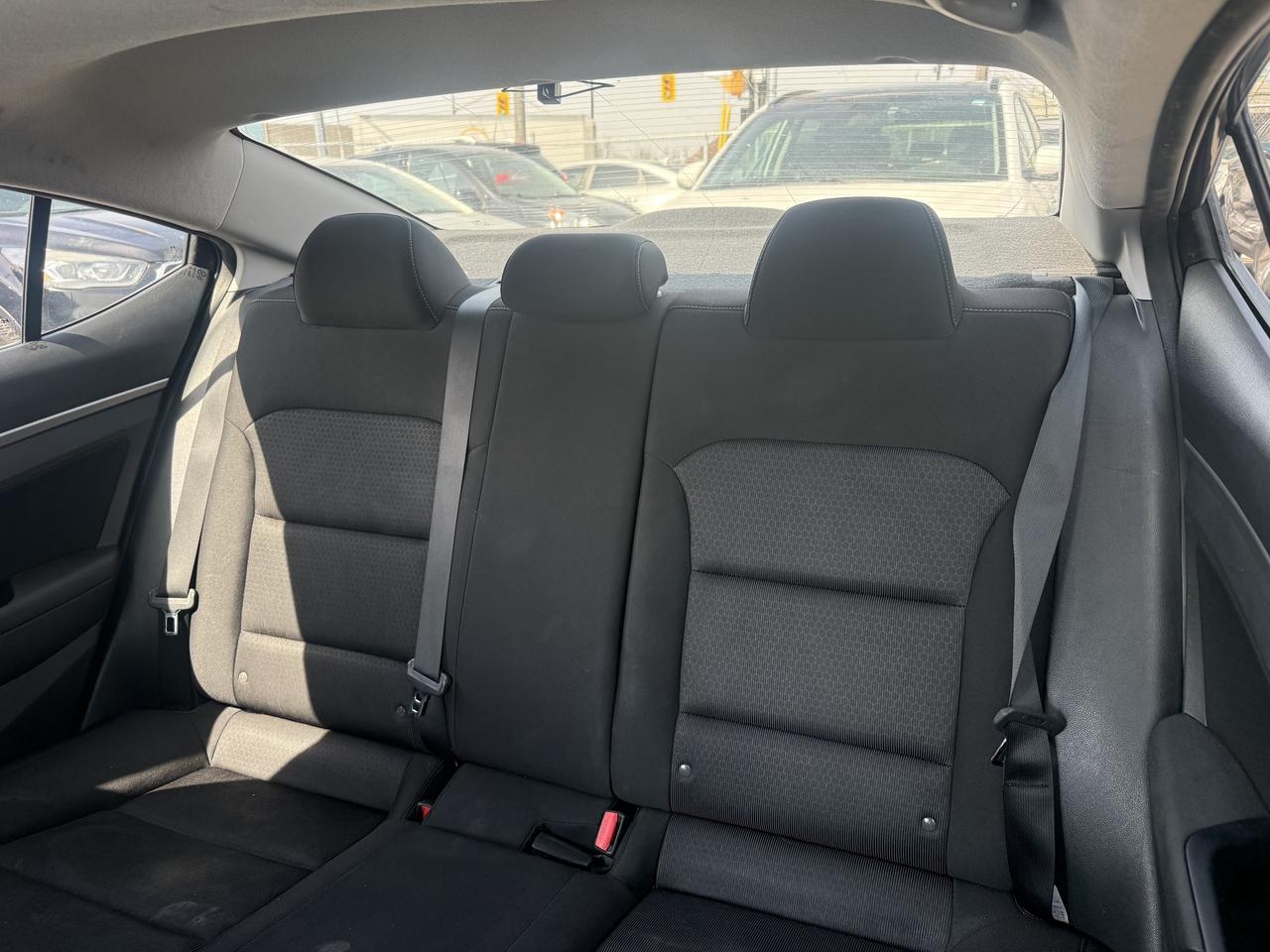 2018 Hyundai Elantra *** 3 YEAR WARRANTY INCLUDED *** Photo