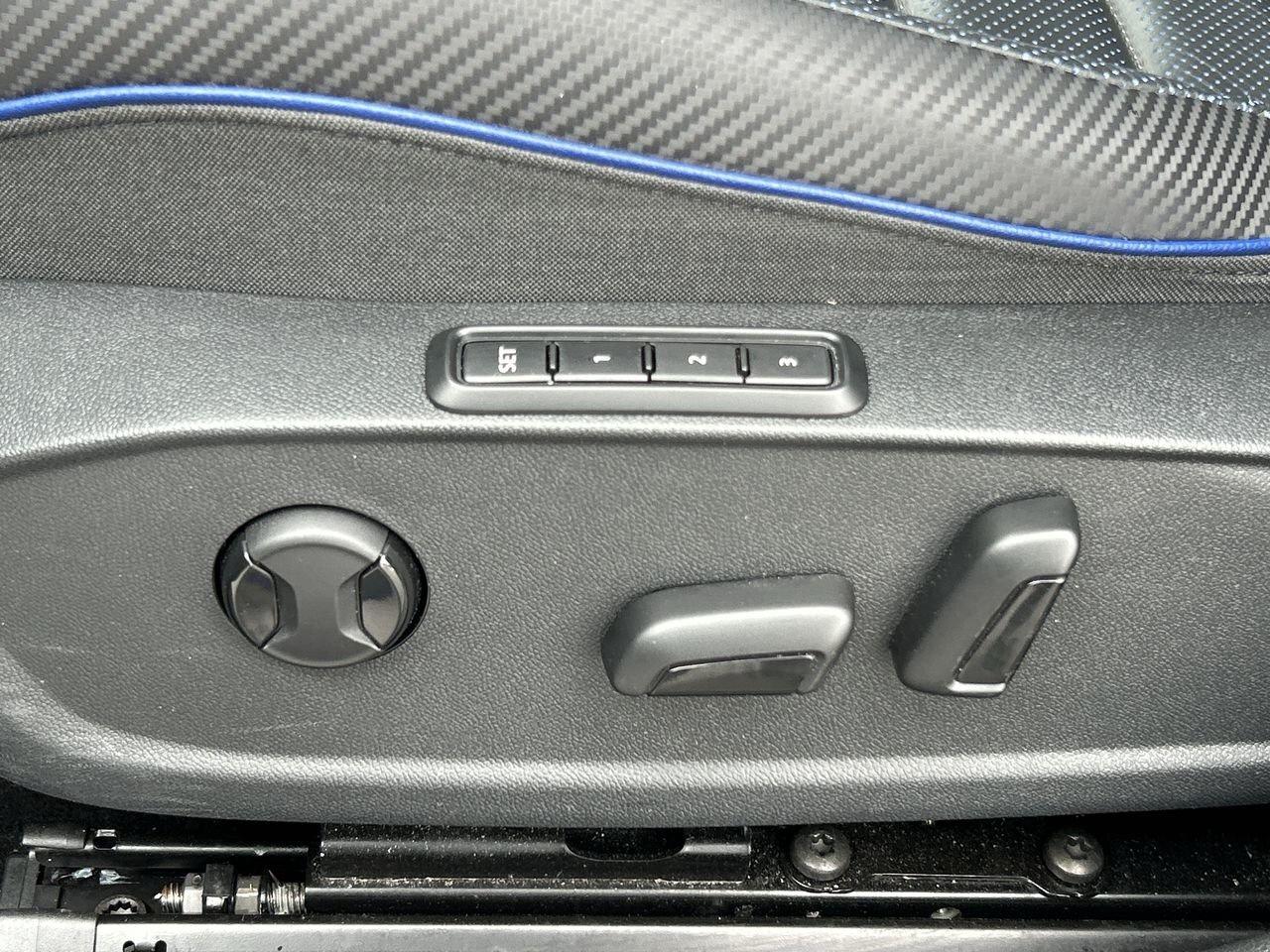 2024 Volkswagen Golf R 2.0T 7Sp at DSG w/Tip Leather  Alloy Wheels  Heads Photo