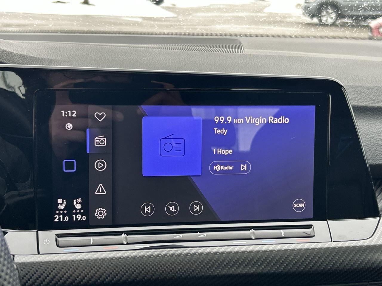 2024 Volkswagen Golf R 2.0T 7Sp at DSG w/Tip Leather  Alloy Wheels  Heads Photo