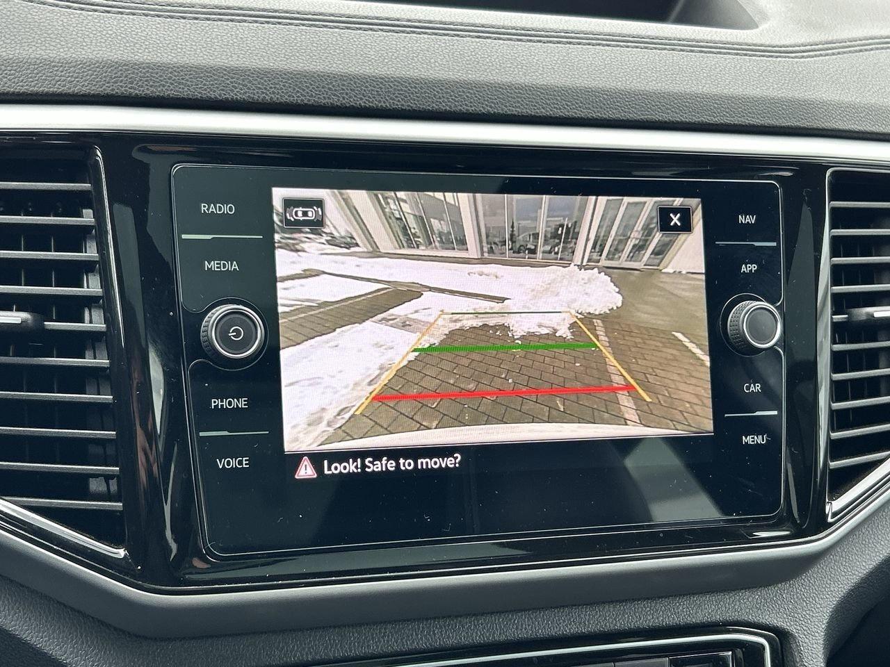 2023 Volkswagen Atlas Cross Sport Execline 3.6L 8sp at w/Tip 4MOTION Leather  Sunroo Photo