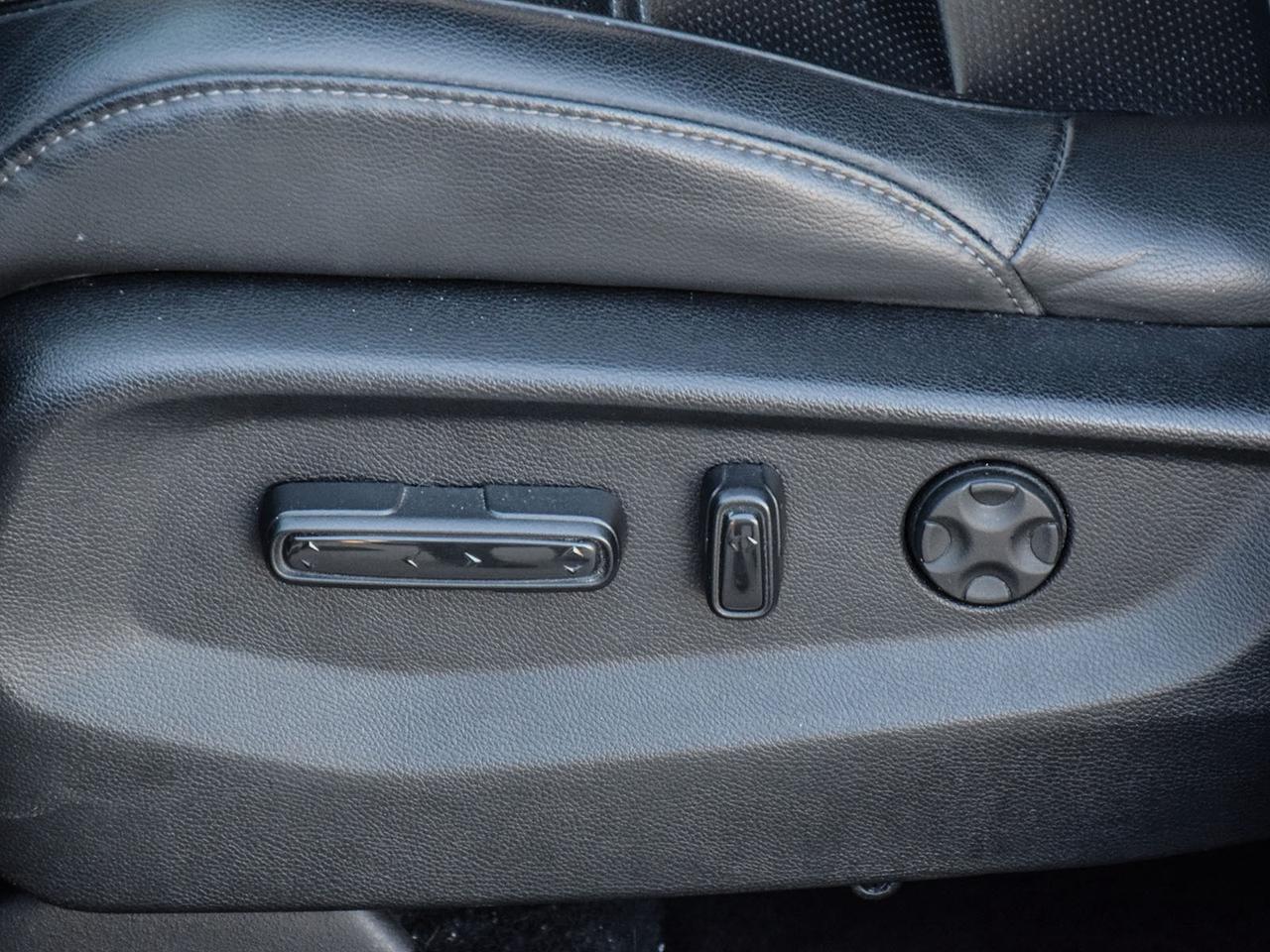 2022 Honda CR-V Touring Photo