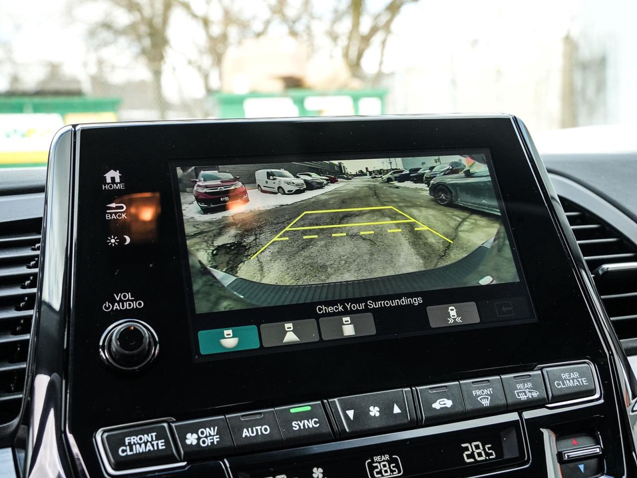 2024 Honda Odyssey Touring Photo