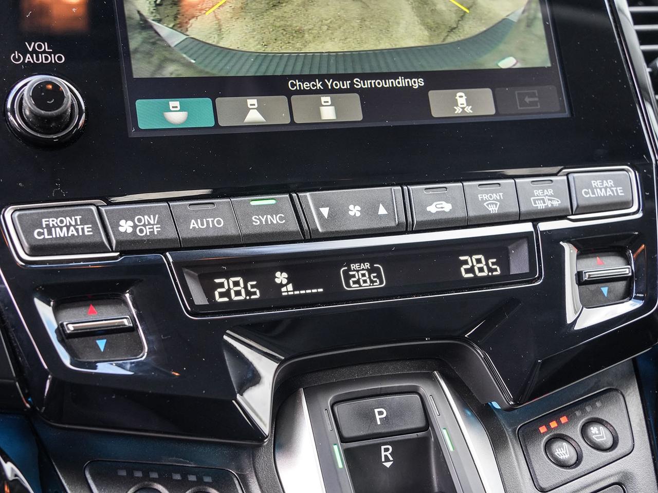 2024 Honda Odyssey Touring Photo