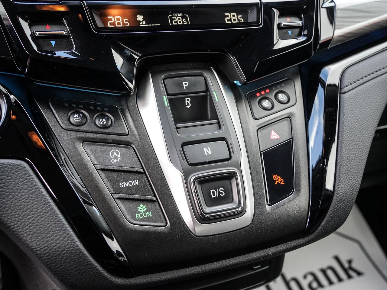 2024 Honda Odyssey Touring Photo