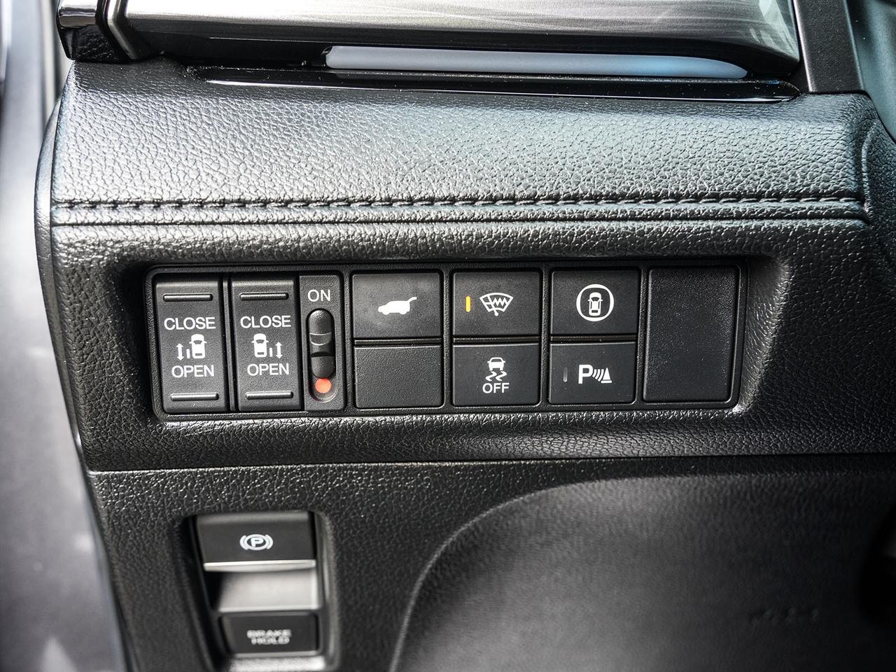 2024 Honda Odyssey Touring Photo