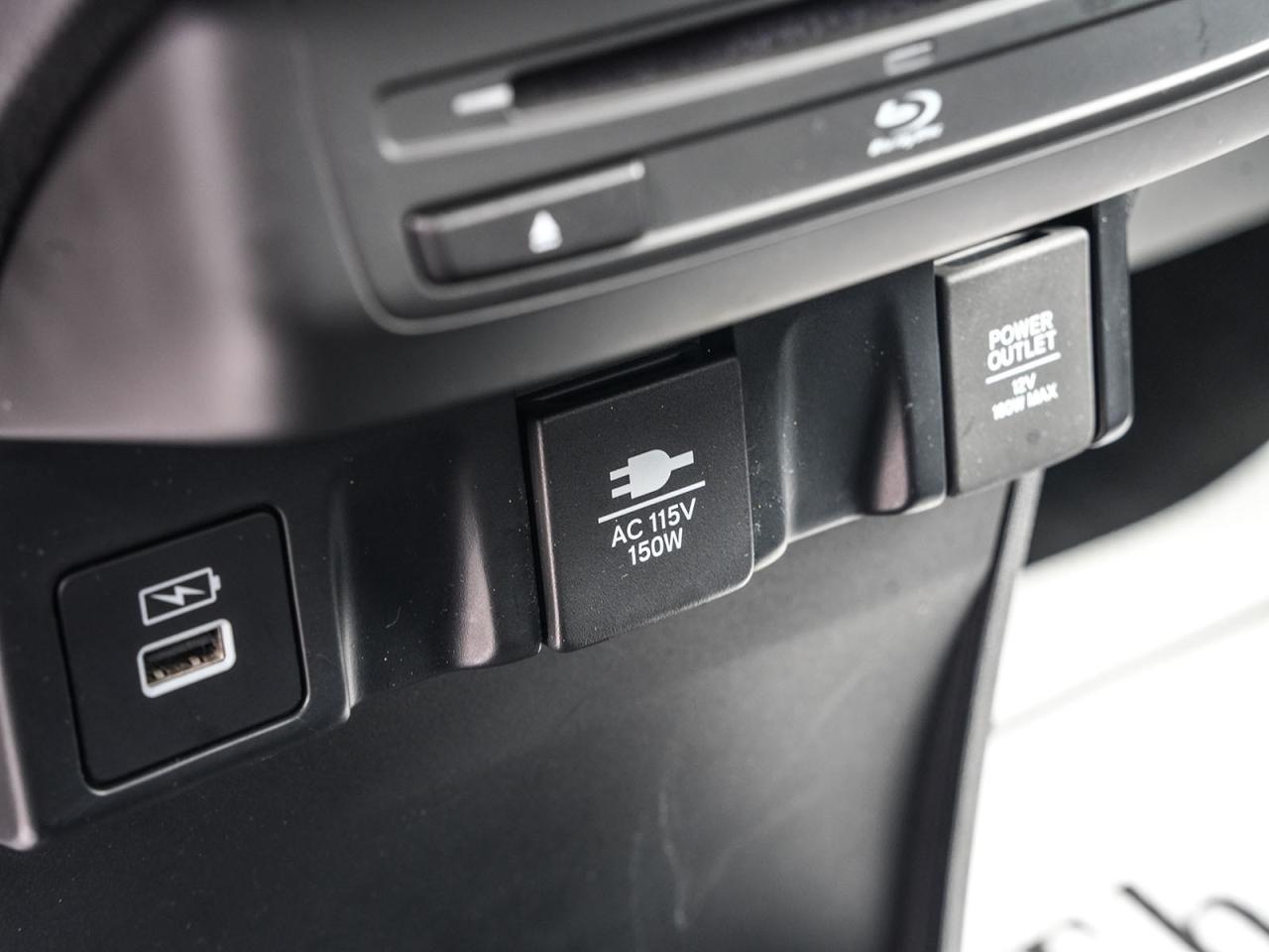 2024 Honda Odyssey Touring Photo