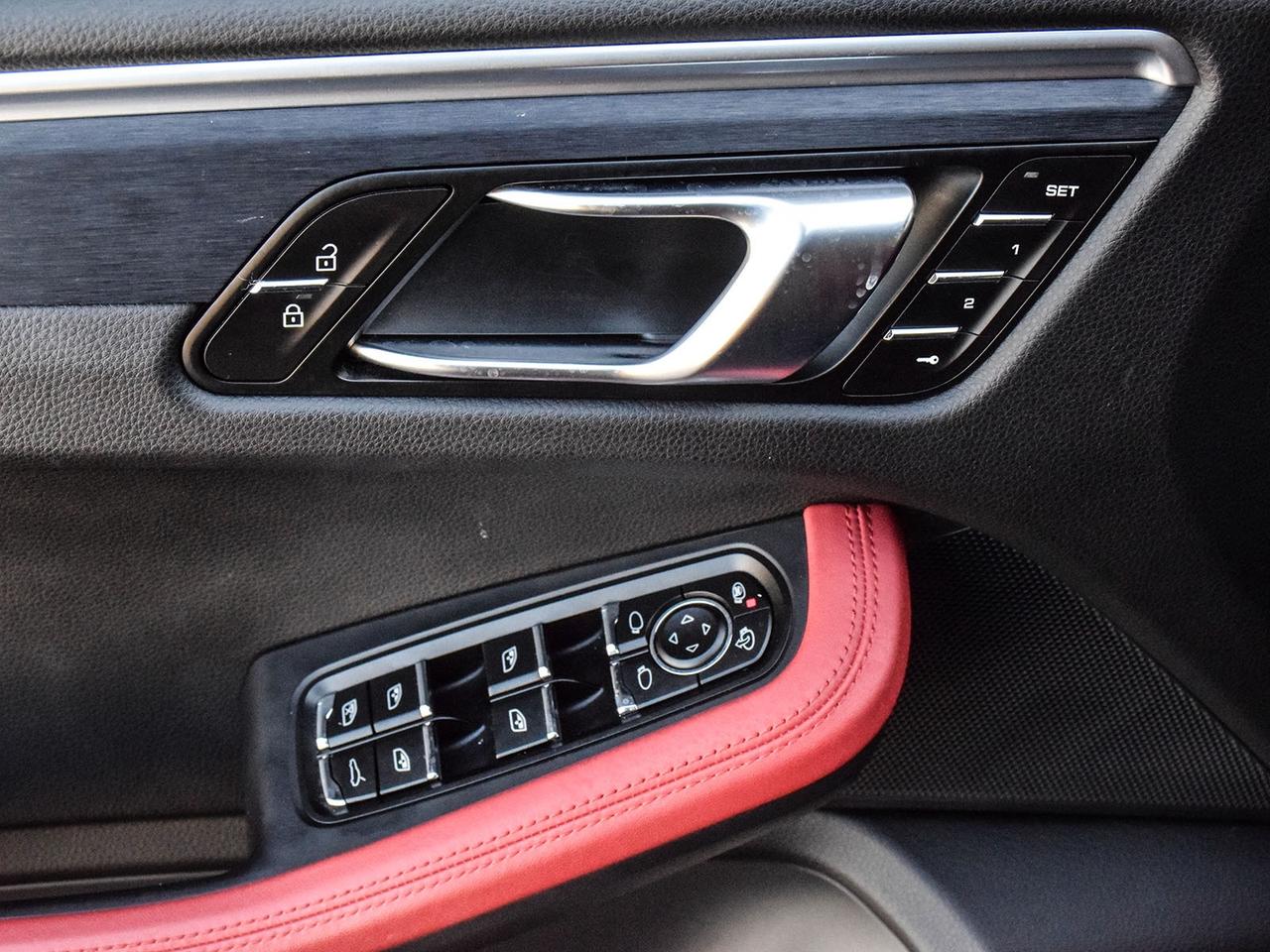 2021 Porsche Macan GTS Photo