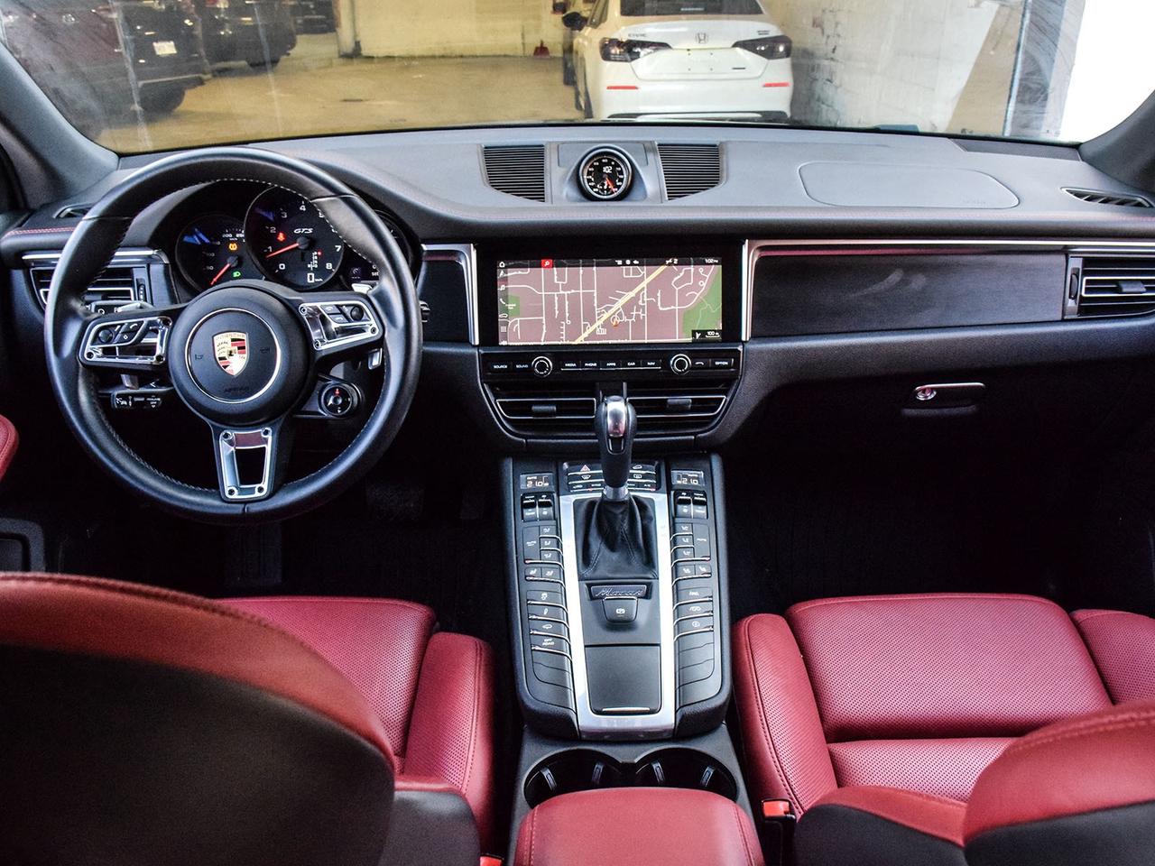 2021 Porsche Macan GTS Photo