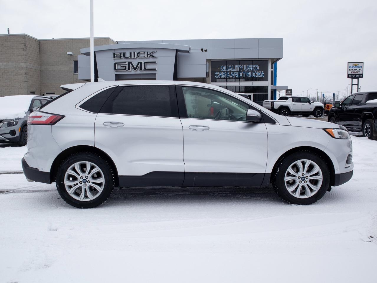 2019 Ford Edge Titanium - Rain Sensing Wipers   Keyless Entry Photo